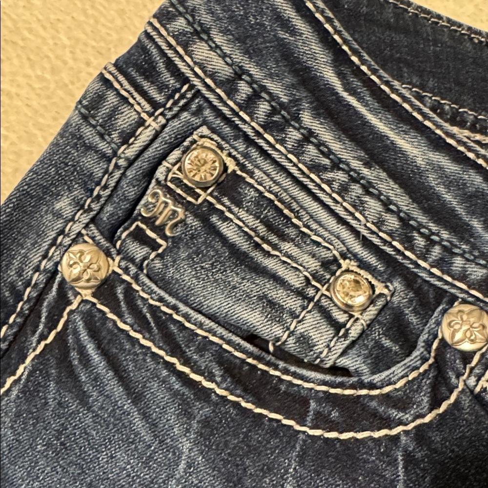 Miss Me Fleur De Lis Bootcut Jeans Med Wash Rhinestone Pockets 30 - Picture 11 of 11